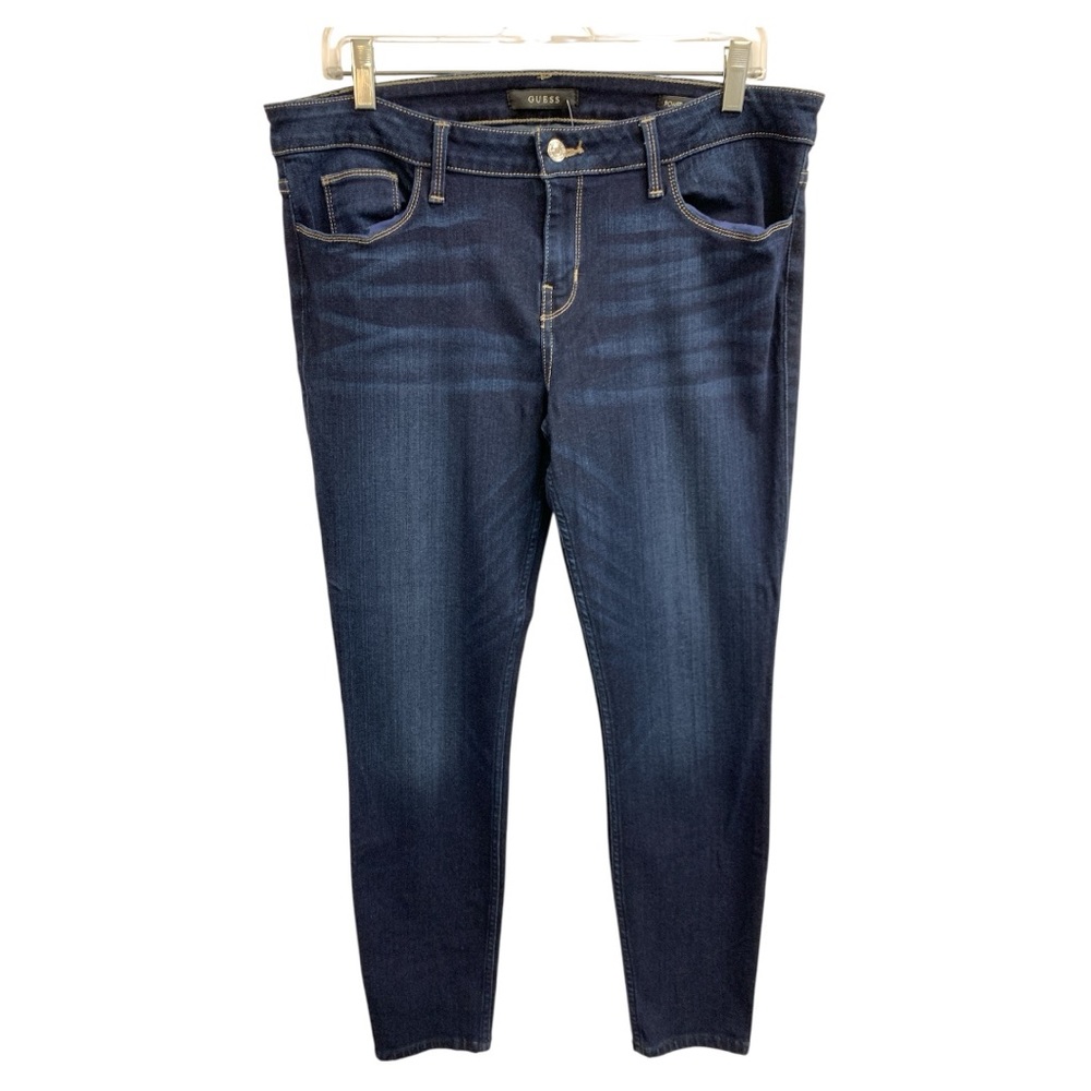 Guess size 32 Large